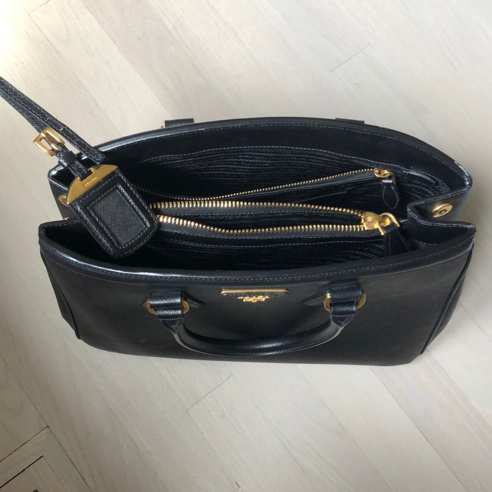 Prada Black Tote Bag - Picture 5 of 15